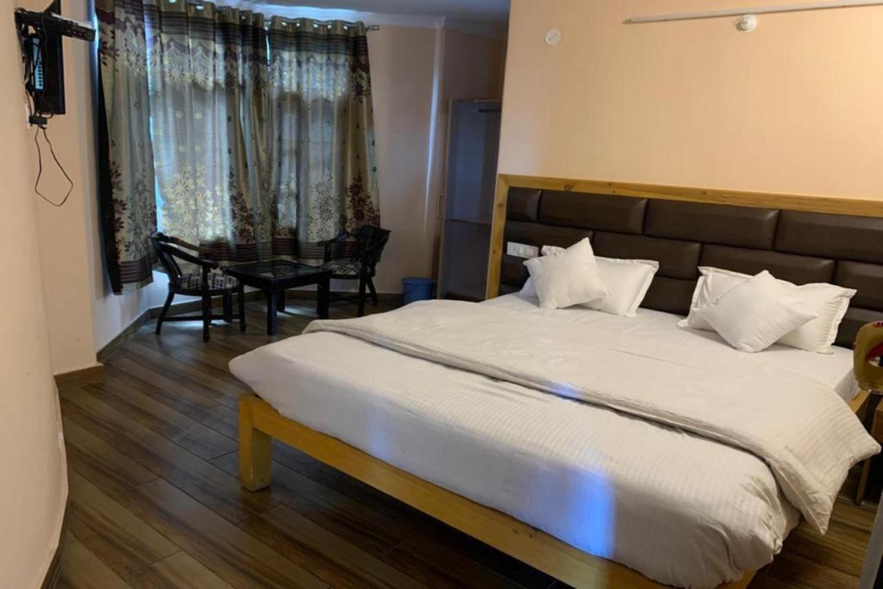 Aarika Homestay Shimla Buitenkant foto