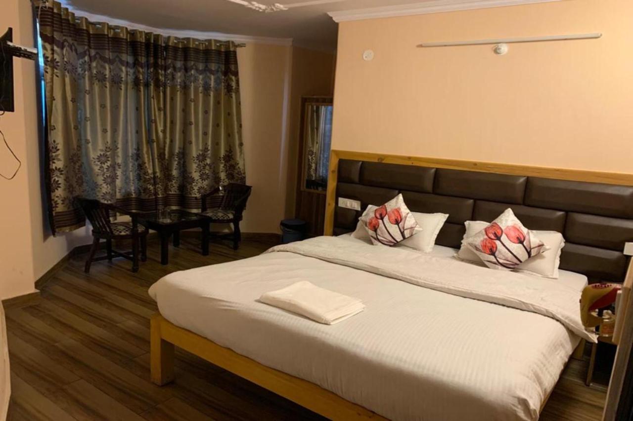 Aarika Homestay Shimla Buitenkant foto