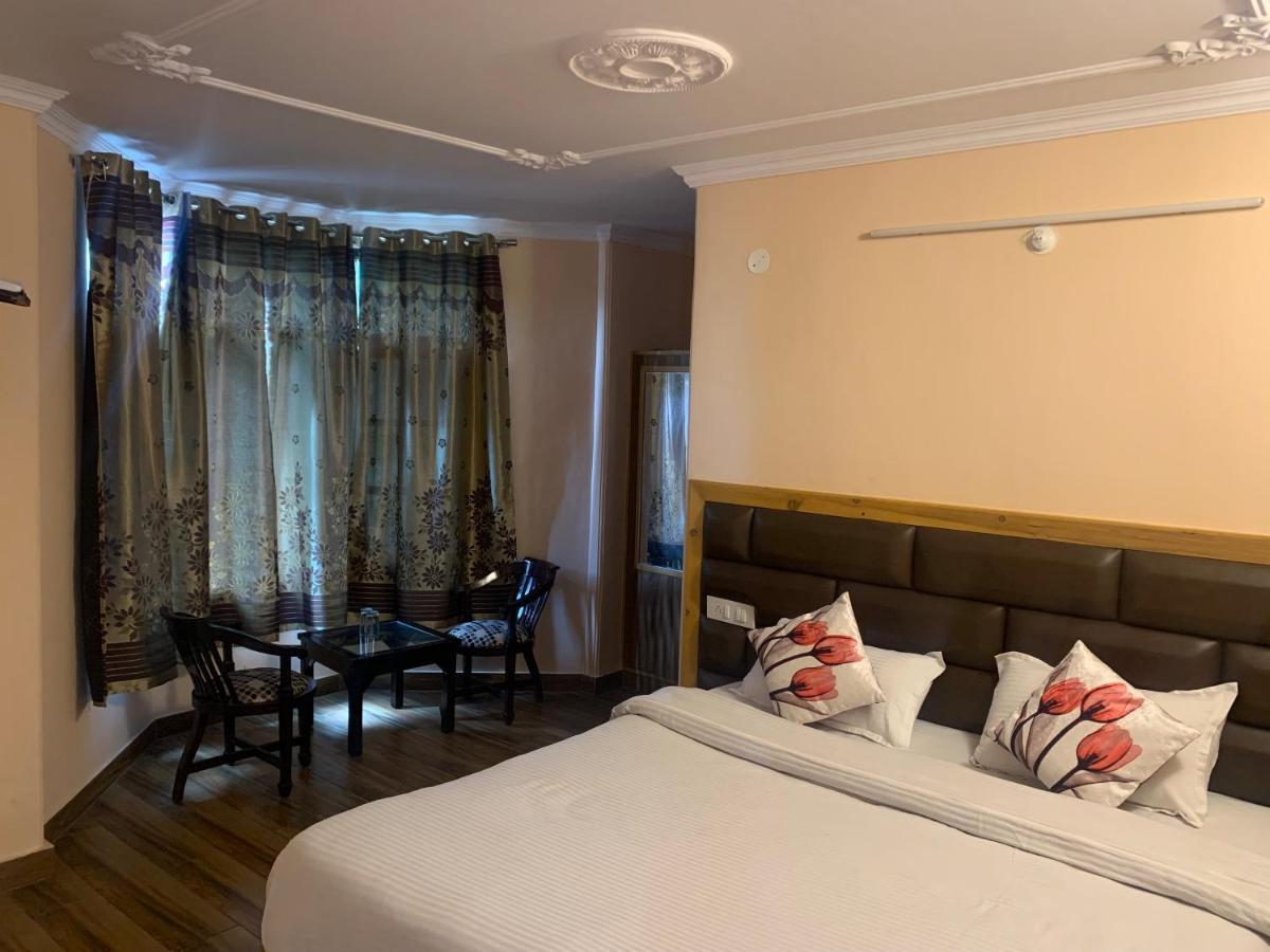 Aarika Homestay Shimla Buitenkant foto