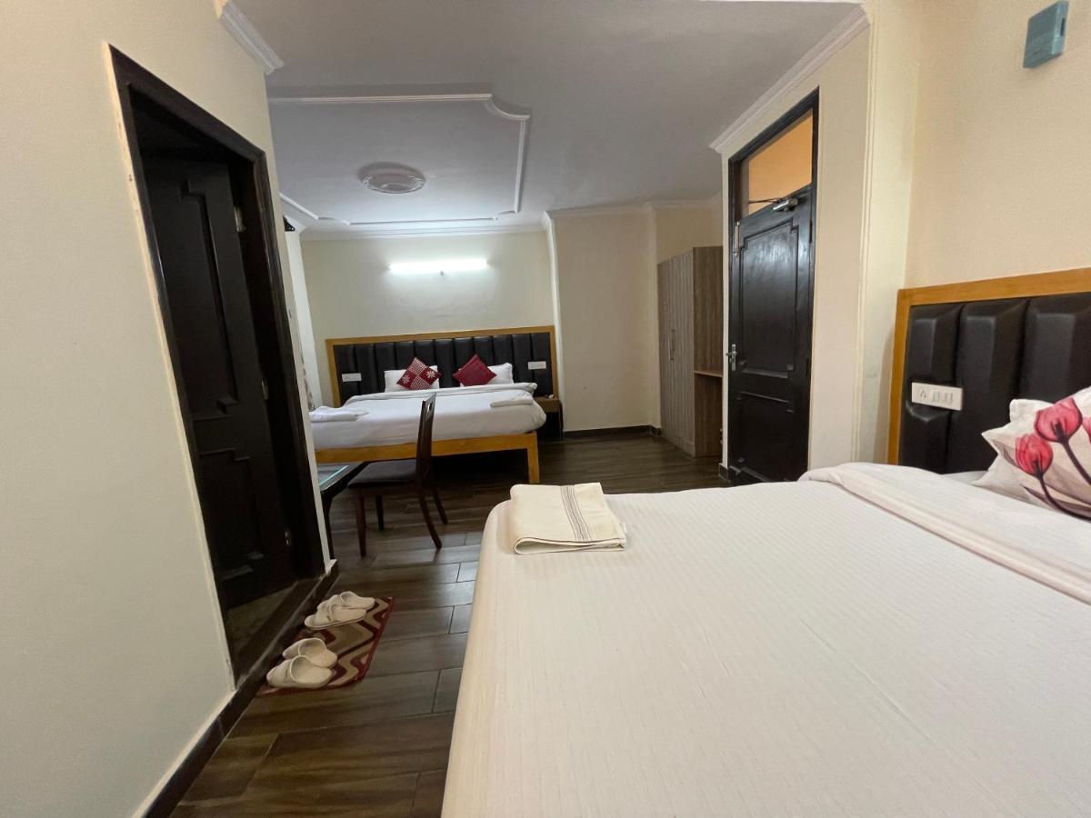 Aarika Homestay Shimla Buitenkant foto