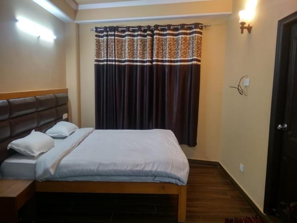 Aarika Homestay Shimla Buitenkant foto